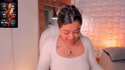 Snapshot of ariana_pierce chatting on 12-02-25, 01:39 Ariana online show from 12-02-25, 01:39