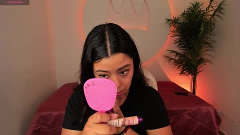 Snapshot of ariana_pierce chatting on 12-14-25, 12:43 Ariana online show from 12-14-25, 12:43