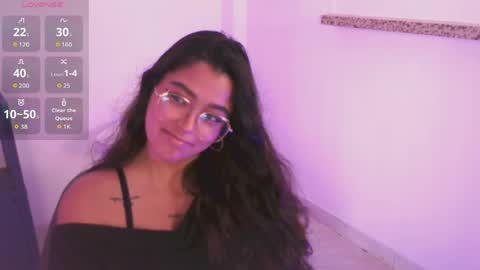 Snapshot of ariana_pierce chatting on 06-02-26, 03:25 Ariana online show from 06-02-26, 03:25