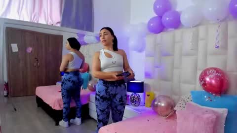  ariana  online show from 11-04-25, 04:39