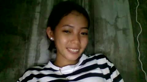 ariana_sweet25 online show from 04-28-26, 12:43