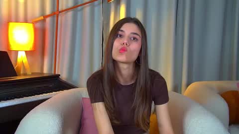 Ariana online show from 11-27-25, 06:59