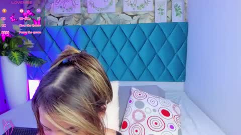 Ari  online show from 11-08-25, 04:56