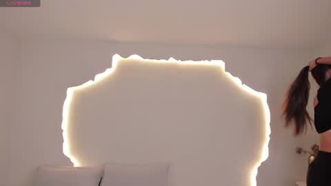 Ariana Dumont online show from 06-19-26, 10:52