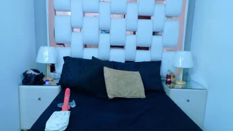 ArianaHay online show from 07-12-26, 01:13