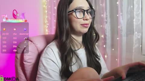 Snapshot of arianahot777 chatting on 10-10-25, 11:37 arianahot777 online show from 10-10-25, 11:37