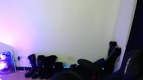 help me 100 hands up my OF is Free  online show from 04-29-26, 08:59