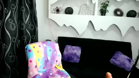 ariana online show from 10-30-25, 02:07