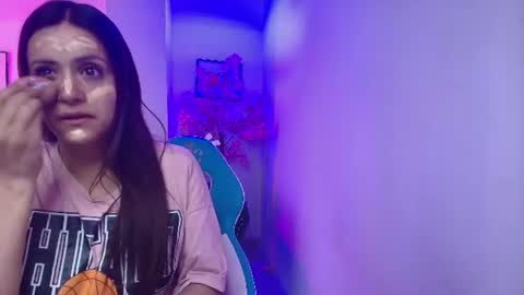 Snapshot of arianna_sweeet chatting on 06-11-26, 03:37 arianna_sweeet online show from 06-11-26, 03:37