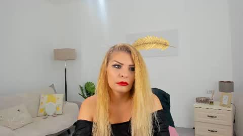 Snapshot of ariannaaxx chatting on 07-05-26, 03:13 Ariana online show from 07-05-26, 03:13