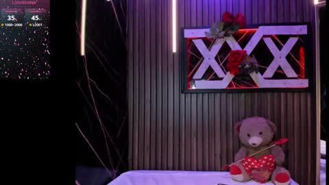 Snapshot of ariannafoxxy chatting on 02-14-26, 12:13 Arianna Foxxy online show from 02-14-26, 12:13