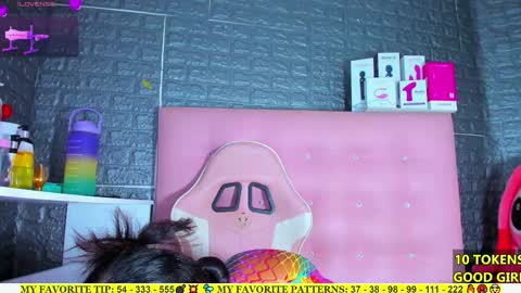 Arianna online show from 09-26-25, 07:40