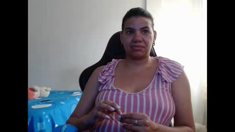 Snapshot of ariannaloovel chatting on 02-15-25, 04:45 ariannaloovel online show from 02-15-25, 04:45