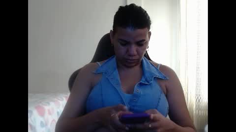 Snapshot of ariannaloovel chatting on 03-06-25, 08:16 ariannaloovel online show from 03-06-25, 08:16