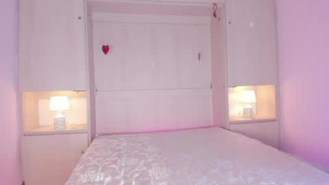 ariannavega_ online show from 04-17-26, 12:19