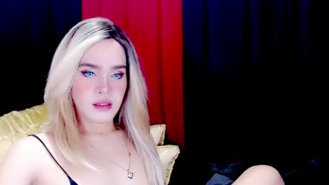 Snapshot of arianne_xoxo777 chatting on 04-14-26, 07:03 ARIANNE CUMS online show from 04-14-26, 07:03