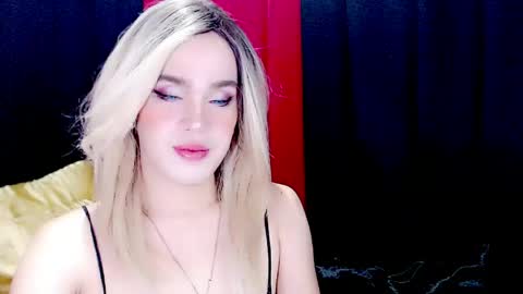 Snapshot of arianne_xoxo777 chatting on 04-15-26, 07:26 ARIANNE CUMS online show from 04-15-26, 07:26