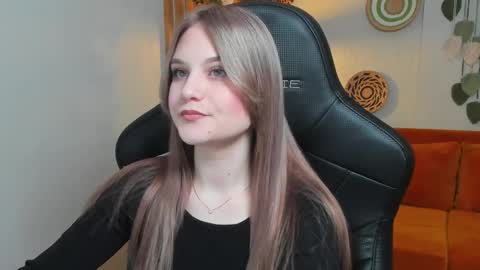 Snapshot of ariawell chatting on 09-23-25, 05:27 Aria online show from 09-23-25, 05:27