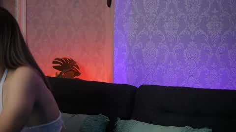 Snapshot of ariayasmin chatting on 06-08-26, 10:21 Aria online show from 06-08-26, 10:21