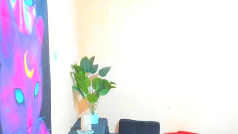 VAL online show from 02-07-25, 01:47