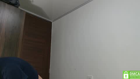 Snapshot of aribunnie chatting on 03-07-26, 06:21 Ari Bunnie online show from 03-07-26, 06:21