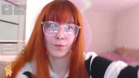 Ariel Donovan online show from 11-19-25, 02:06