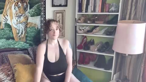 Arielle Ari online show from 12-02-25, 07:53