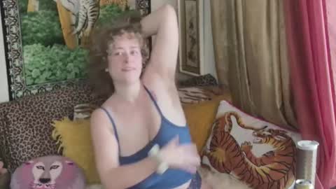 Arielle Ari online show from 02-10-26, 06:45