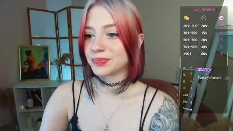 Snapshot of arielabradberry chatting on 11-06-25, 03:35 Ariel online show from 11-06-25, 03:35