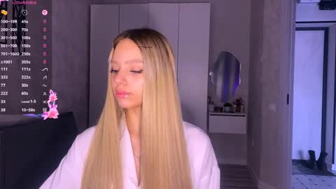 Snapshot of arielarlt chatting on 04-30-26, 12:55 Ase online show from 04-30-26, 12:55
