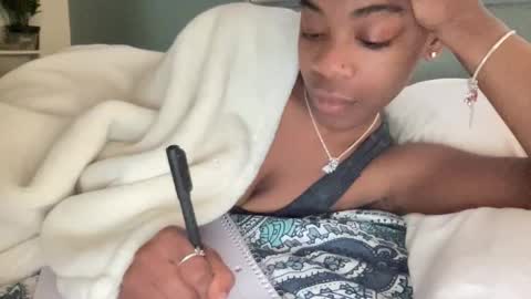 Snapshot of arielbliss69 chatting on 03-28-26, 11:37 arielbliss69 online show from 03-28-26, 11:37