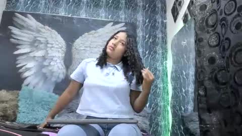 arielis_xxx online show from 03-18-26, 02:09