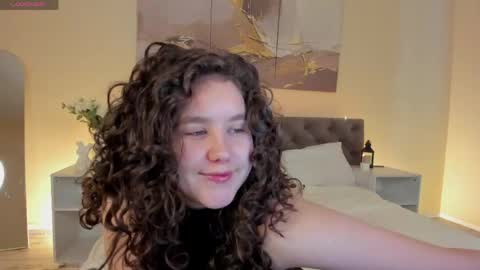 Snapshot of ariella_sol chatting on 05-06-26, 01:14 Ariella GTM3 Tue Wed Thu Fri Sat 0400 am-1030pm online show from 05-06-26, 01:14