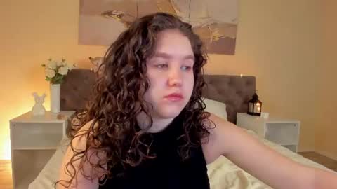 Snapshot of ariella_sol chatting on 07-10-26, 01:32 Ariella GTM3 Tue Wed Thu Fri Sat 0400 am-1030pm online show from 07-10-26, 01:32
