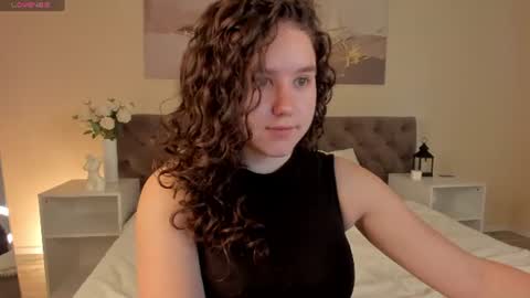 Snapshot of ariella_sol chatting on 07-24-26, 01:14 Ariella GTM3 Tue Wed Thu Fri Sat 0400 am-1030pm online show from 07-24-26, 01:14