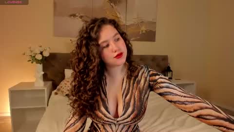 Snapshot of ariella_sol chatting on 07-29-26, 01:15 Ariella GTM3 Tue Wed Thu Fri Sat 0400 am-1030pm online show from 07-29-26, 01:15