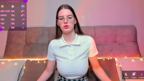 Ariella online show from 12-22-24, 03:44