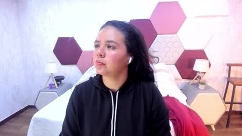 arriel online show from 11-17-25, 04:18