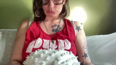 ariel  colin when hes here online show from 02-19-26, 06:59