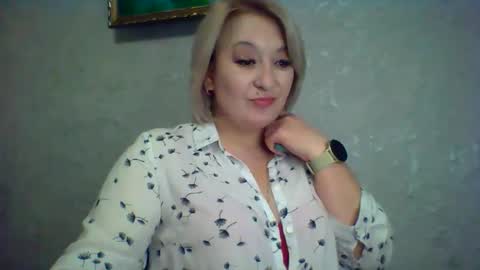 ArielXLoveresss online show from 11-07-25, 05:18
