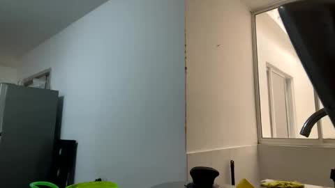 Snapshot of aries_plays chatting on 11-15-25, 02:57 aries_plays online show from 11-15-25, 02:57