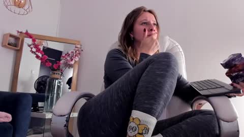 Ari  online show from 01-30-25, 10:51