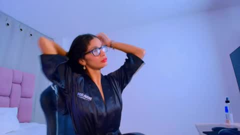 Snapshot of ariia_rosse chatting on 05-28-26, 12:02 rosse online show from 05-28-26, 12:02