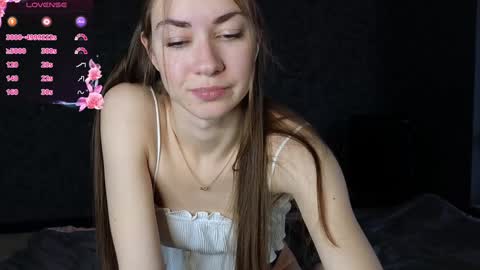 Snapshot of ariiadnaaa chatting on 02-05-25, 08:11 Ariadna online show from 02-05-25, 08:11