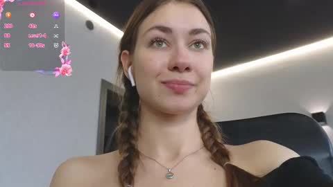 Snapshot of ariiadnaaa chatting on 03-04-25, 08:13 Ariadna online show from 03-04-25, 08:13