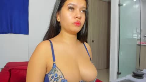 Snapshot of arimonroee chatting on 06-04-26, 01:55 Ari online show from 06-04-26, 01:55