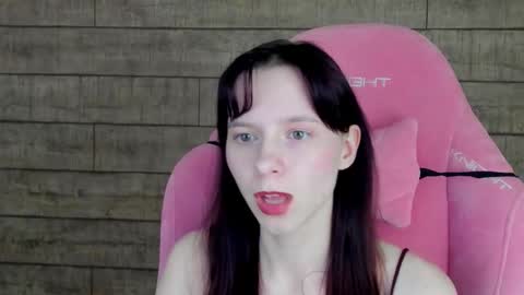 Snapshot of arinakubrick chatting on 11-20-25, 04:18 Arinakubrick online show from 11-20-25, 04:18