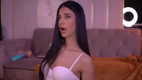 Snapshot of arinarhodes chatting on 11-08-25, 06:29 Arina online show from 11-08-25, 06:29