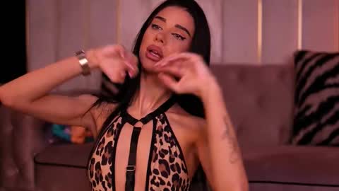 Snapshot of arinarhodes chatting on 11-20-25, 06:29 Arina online show from 11-20-25, 06:29