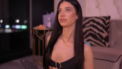 Snapshot of arinarhodes chatting on 12-01-25, 06:24 Arina online show from 12-01-25, 06:24